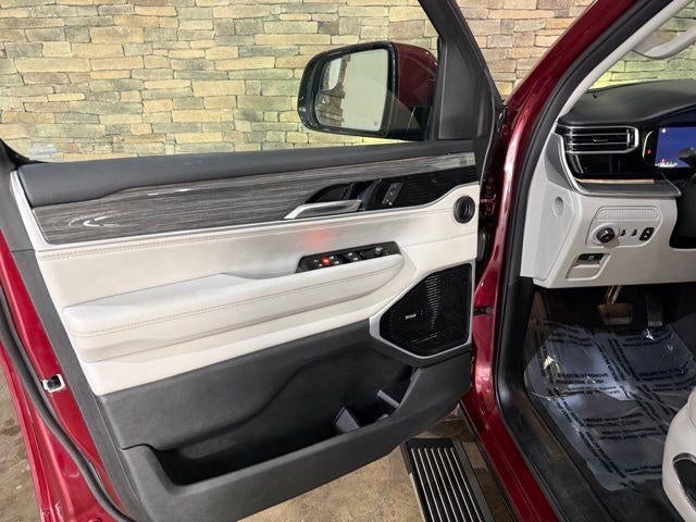 2022 Jeep Wagoneer Series III 4x4