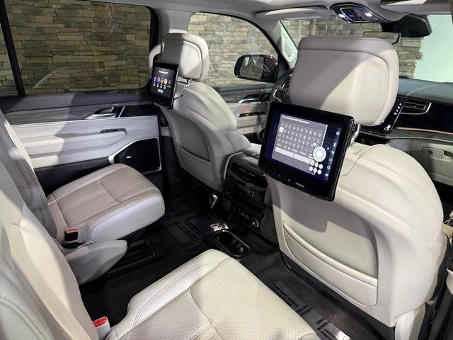 2022 Jeep Wagoneer Series III 4x4