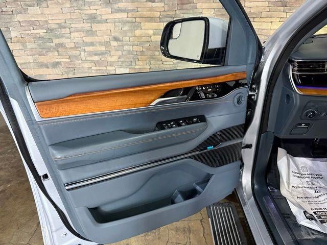 2022 Jeep Grand Wagoneer Series III 4x4