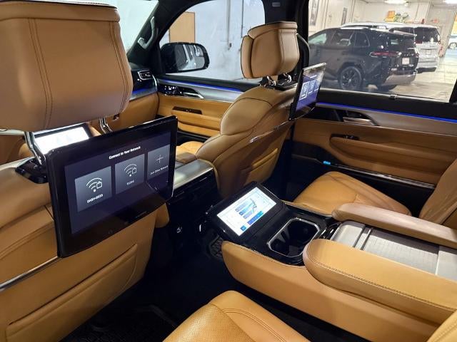 2023 Jeep Grand Wagoneer Series III 4x4