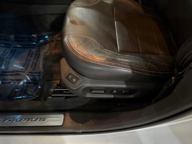 2017 Ford Taurus Limited FWD