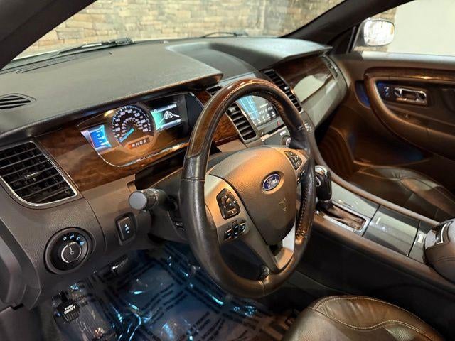 2017 Ford Taurus Limited FWD