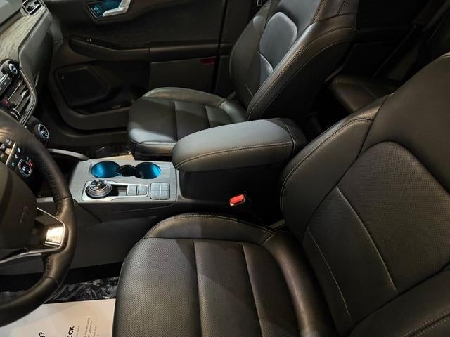 2020 Ford Escape Titanium AWD