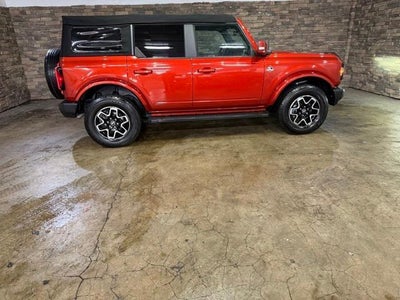 2022 Ford Bronco Outer Banks 4 Door 4x4