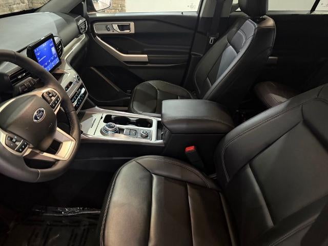 2024 Ford Explorer XLT 4WD