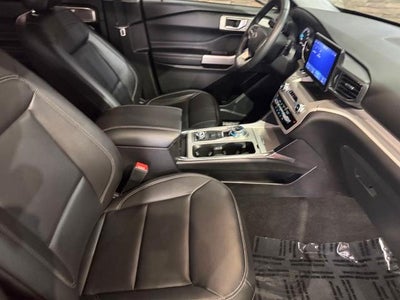2024 Ford Explorer XLT 4WD