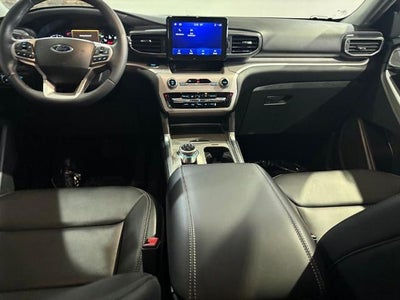 2024 Ford Explorer XLT 4WD