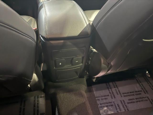 2024 Ford Explorer XLT 4WD