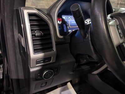 2017 Ford F-150 Lariat 4WD SuperCrew 5.5' Box