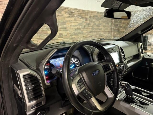 2017 Ford F-150 Lariat 4WD SuperCrew 5.5' Box