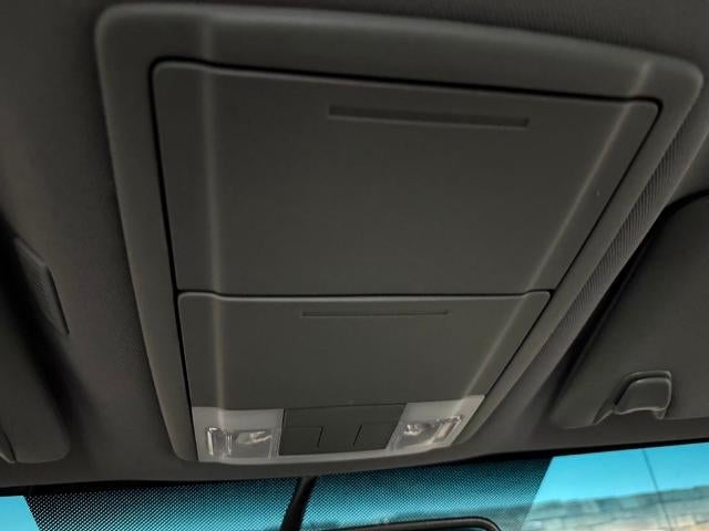 2012 Ford F-150 2WD SuperCrew 5-1/2 Ft Box XLT