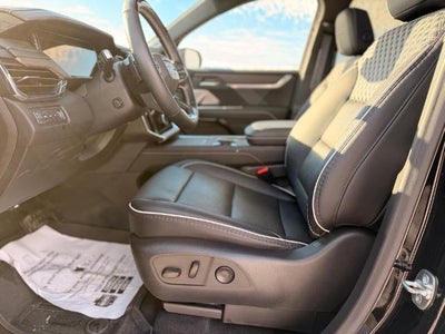 2024 GMC Acadia AWD Denali