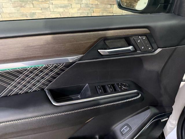 2025 GMC Acadia AWD Denali