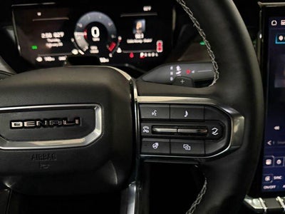 2025 GMC Acadia AWD Denali