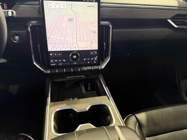 2025 GMC Acadia AWD Denali