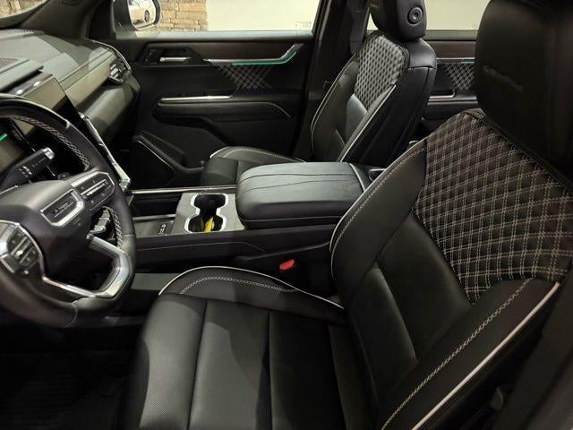 2025 GMC Acadia AWD Denali