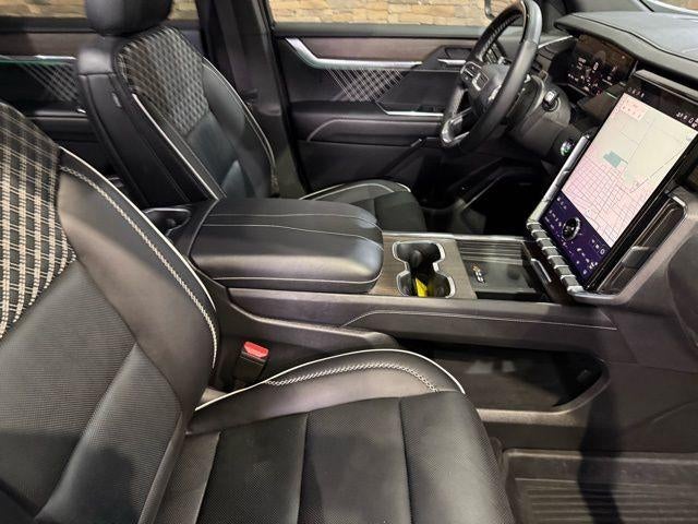 2025 GMC Acadia AWD Denali