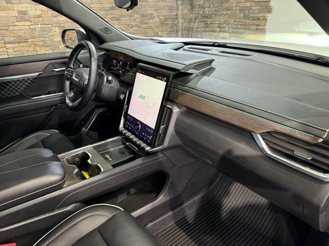 2025 GMC Acadia AWD Denali