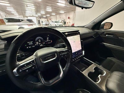 2025 GMC Acadia AWD Denali