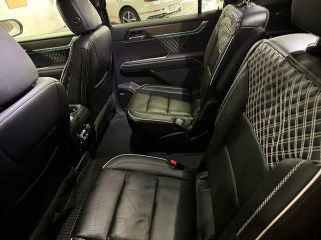 2025 GMC Acadia AWD Denali