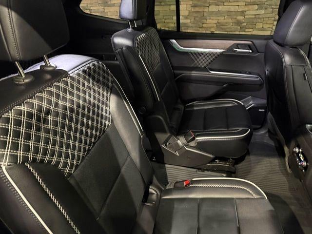 2025 GMC Acadia AWD Denali