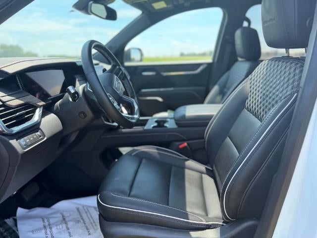 2025 GMC Acadia AWD Denali
