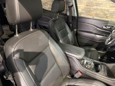 2023 GMC Acadia FWD SLT