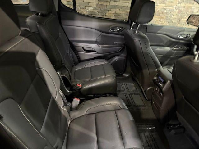 2023 GMC Acadia FWD SLT