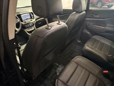 2023 GMC Acadia AWD Denali
