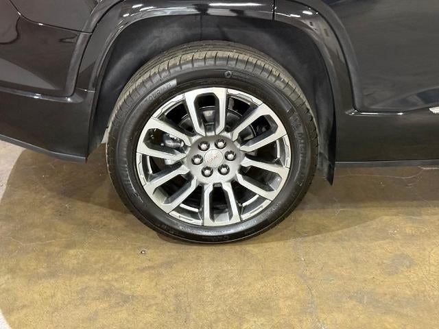 2023 GMC Acadia AWD Denali