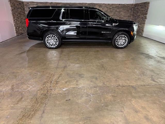 2025 GMC Yukon XL 4WD 4dr Denali