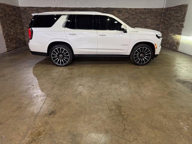 2025 Chevrolet Tahoe 4WD High Country
