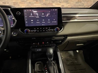 2024 GMC Canyon Crew Cab Short Box 2-Wheel Drive Elevation