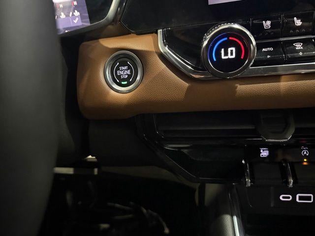 2023 GMC Canyon Crew Cab Short Box 4-Wheel Drive AT4