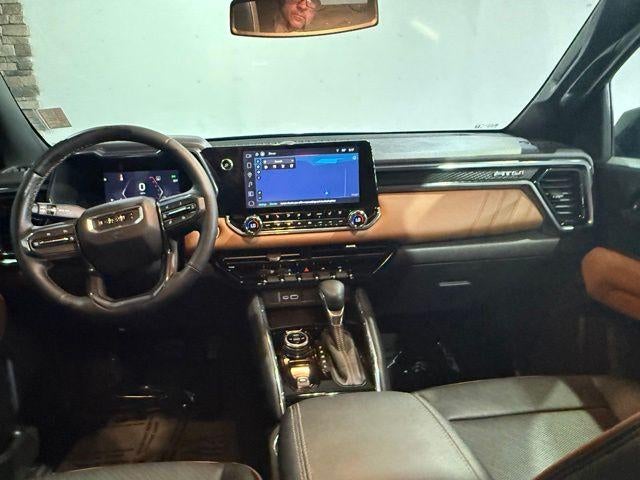 2023 GMC Canyon Crew Cab Short Box 4-Wheel Drive AT4