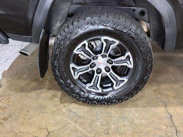 2023 GMC Canyon Crew Cab Short Box 4-Wheel Drive AT4