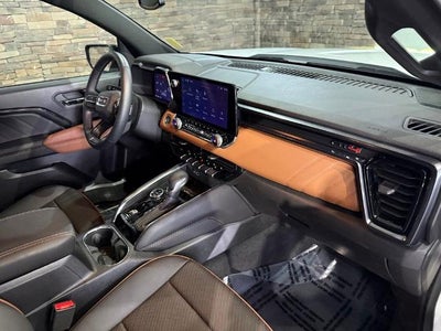 2024 GMC Canyon Crew Cab Short Box 4-Wheel Drive AT4