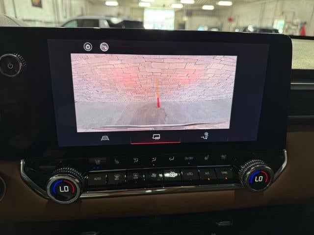 2024 GMC Canyon Crew Cab Short Box 4-Wheel Drive AT4