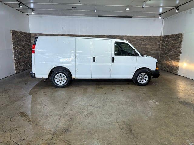 2011 GMC Savana Cargo Van 1500 Regular Wheelbase Rear-Wheel Drive
