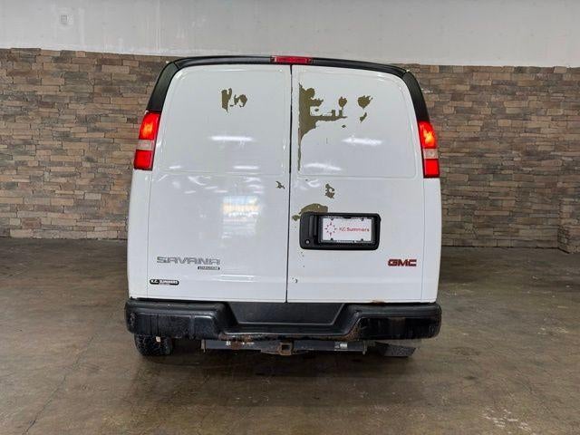 2011 GMC Savana Cargo Van 1500 Regular Wheelbase Rear-Wheel Drive