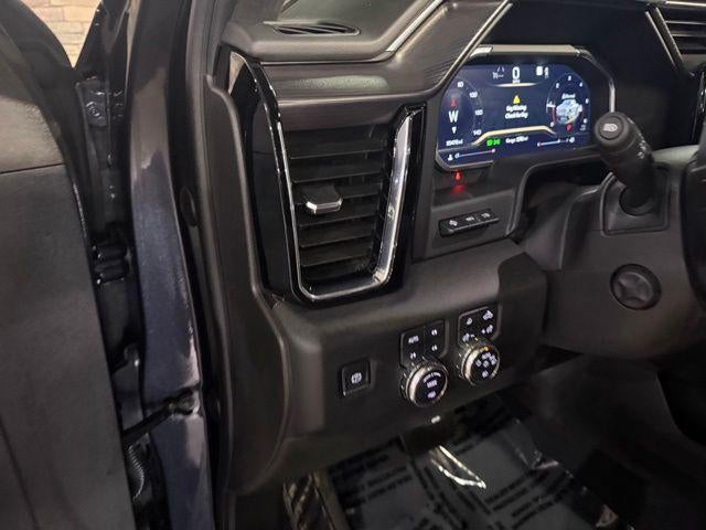 2022 GMC Sierra 1500 Crew Cab Short Box 4-Wheel Drive Denali Ultimate
