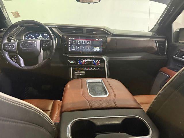 2022 GMC Sierra 1500 Crew Cab Short Box 4-Wheel Drive Denali Ultimate