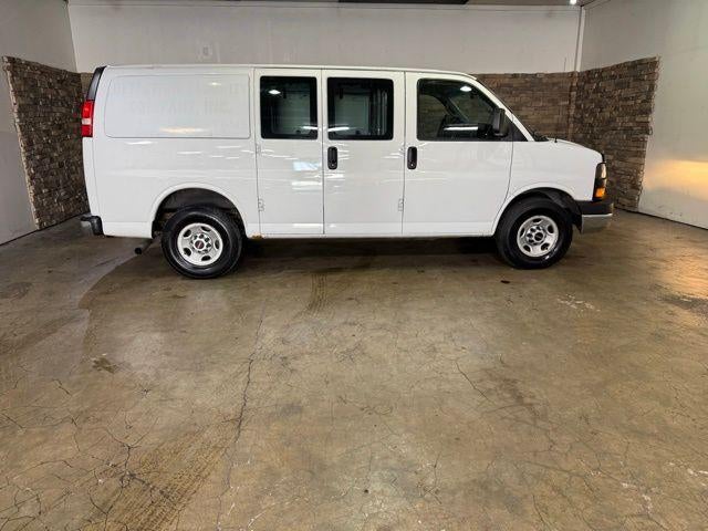 2016 GMC Savana Cargo Van 2500 Regular Wheelbase Rear-Wheel Drive