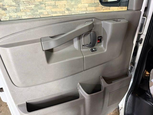 2016 GMC Savana Cargo Van 2500 Regular Wheelbase Rear-Wheel Drive