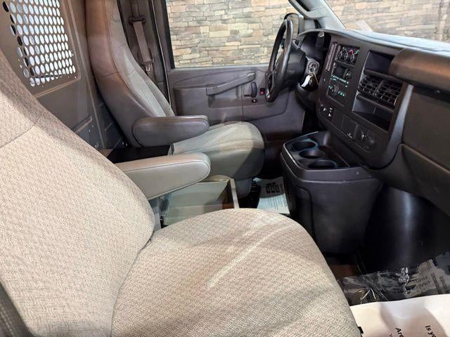 2016 GMC Savana Cargo Van 2500 Regular Wheelbase Rear-Wheel Drive