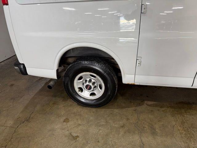 2016 GMC Savana Cargo Van 2500 Regular Wheelbase Rear-Wheel Drive