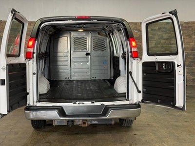 2016 GMC Savana Cargo Van 2500 Regular Wheelbase Rear-Wheel Drive