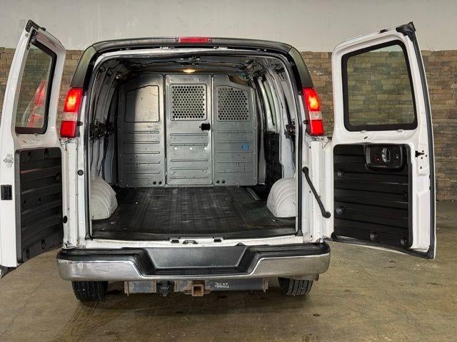 2016 GMC Savana Cargo Van 2500 Regular Wheelbase Rear-Wheel Drive