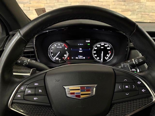 2022 Cadillac XT5 AWD 4dr Sport