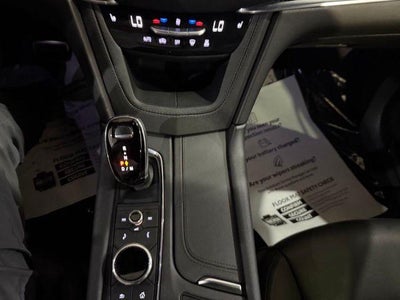 2022 Cadillac XT5 AWD 4dr Sport